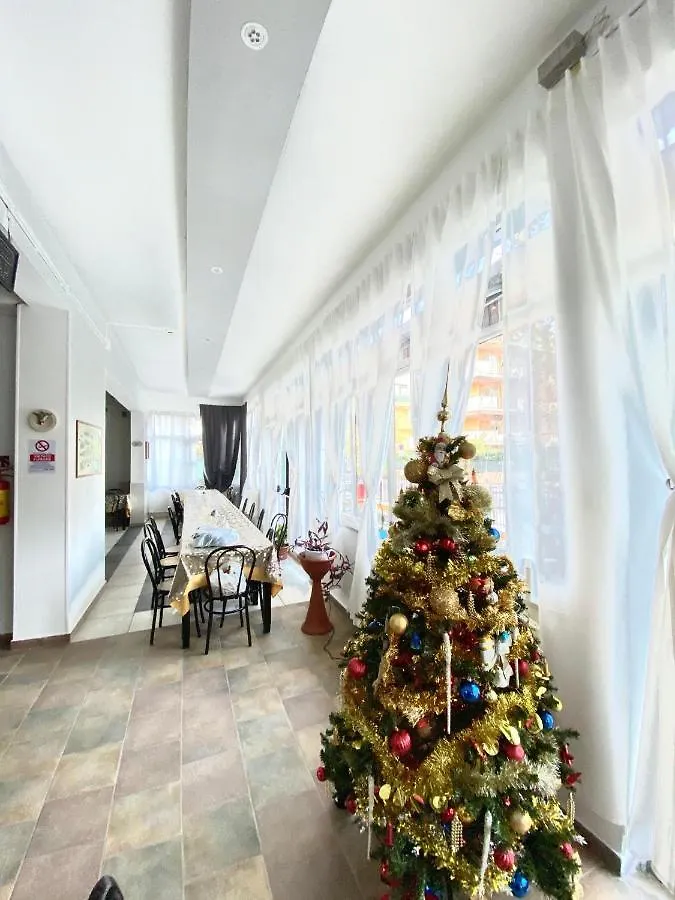 Hotel Villa Lorena Rimini 2*,  Italie