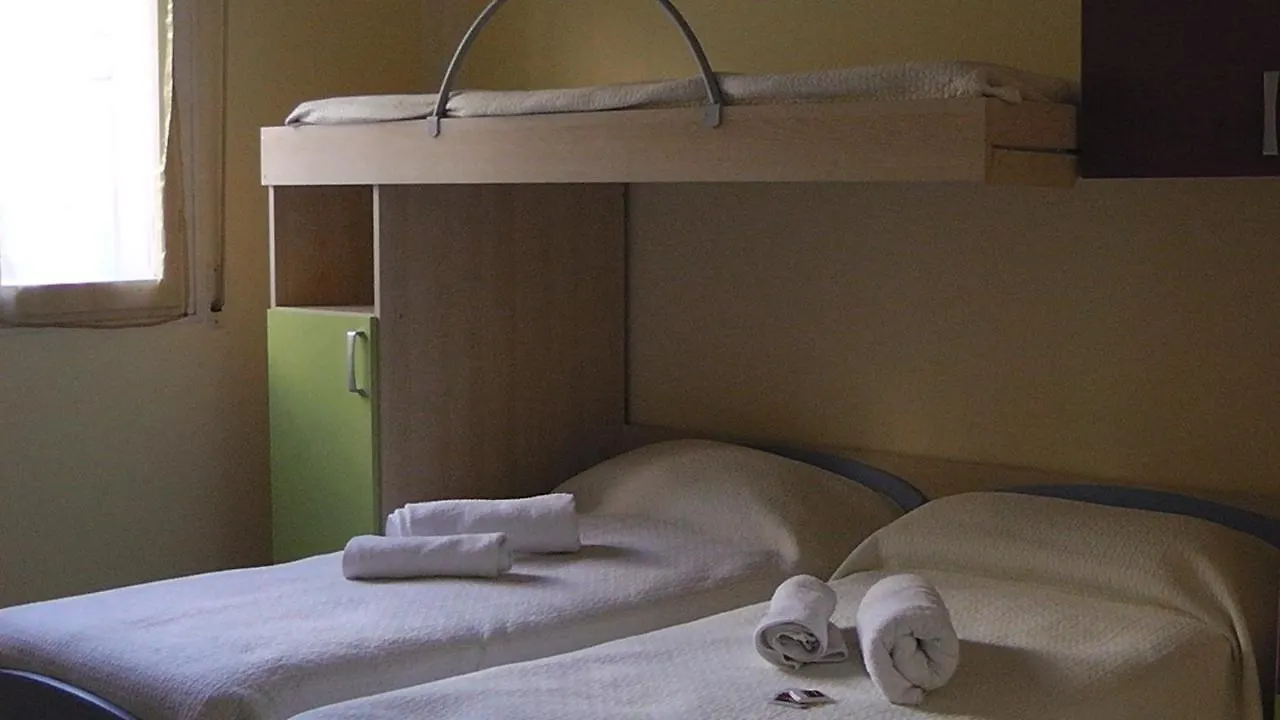 Hotel Villa Lorena Rimini 2*,  Italie